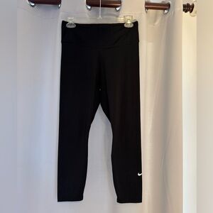 Nike Black Women's Athletic Leggings with Swoosh